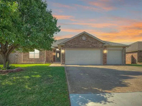 1800 Fairmont Ln, Edmond, OK 73013