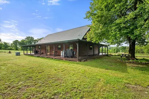 Exterior - 536 Coon Creek Loop, Broken Bow, OK 74728 photo 3 of 10
