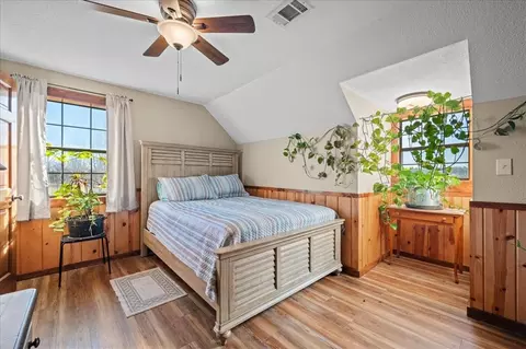 Bedroom - 536 Coon Creek Loop, Broken Bow, OK 74728 photo 6 of 6