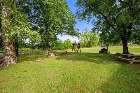 Exterior - 536 Coon Creek Loop, Broken Bow, OK 74728 photo 9 of 10