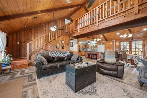 Living - 536 Coon Creek Loop, Broken Bow, OK 74728 photo 1 of 2