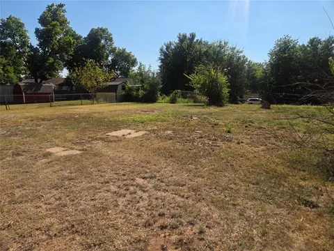 1007 S Chickasaw St, Pauls Valley, OK 73075