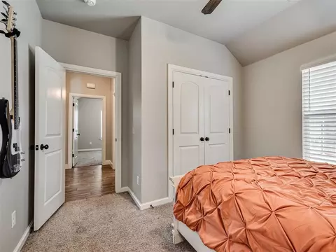Bedroom - 1516 Pendleton Pl, Moore, OK 73160 photo 5 of 6
