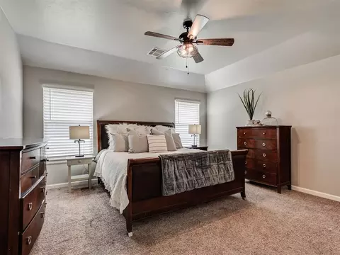 Bedroom - 1516 Pendleton Pl, Moore, OK 73160 photo 1 of 6