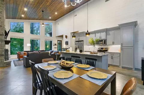 Dining - 866 Camp Ranch Rd, Broken Bow, OK 74728 photo 2 of 2