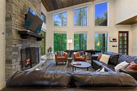 Living - 866 Camp Ranch Rd, Broken Bow, OK 74728 photo 5 of 8