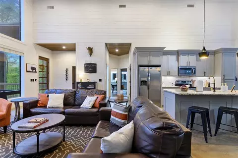 Living - 866 Camp Ranch Rd, Broken Bow, OK 74728 photo 7 of 8