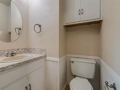 Bath - 8922 E 49th Pl, Tulsa, OK 74145 photo 1 of 2