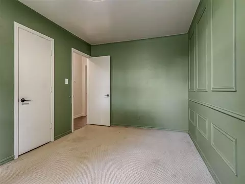 Bedroom - 8922 E 49th Pl, Tulsa, OK 74145 photo 4 of 9