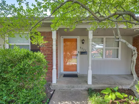 Exterior - 8922 E 49th Pl, Tulsa, OK 74145 photo 7 of 13