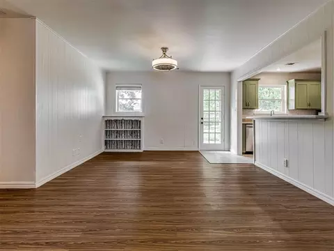 Living - 8922 E 49th Pl, Tulsa, OK 74145 photo 2 of 6