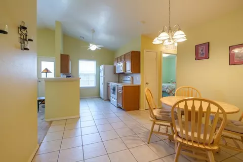 Dining - 809 Grickle Dr, Norman, OK 73069 photo 1 of 2