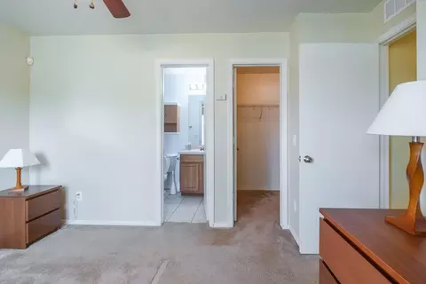 Bedroom - 809 Grickle Dr, Norman, OK 73069 photo 3 of 4