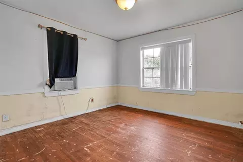 Bedroom - 108 Central Dr, Sayre, OK 73662 photo 1 of 2