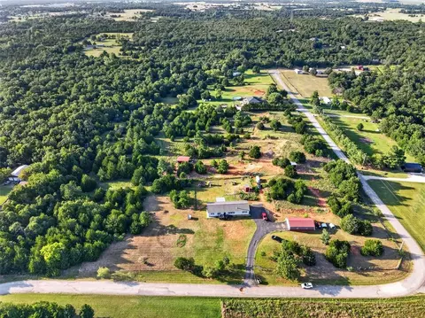 View/Area - 208 Moran Rd, Mcloud, OK 74851 photo 3 of 6