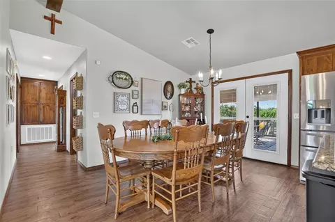 Dining - 208 Moran Rd, Mcloud, OK 74851 photo 1 of 1