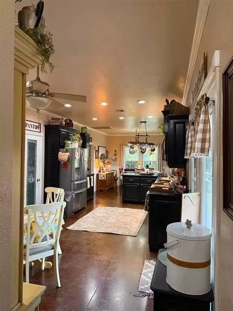 Kitchen - 5769 E Highway 64, Warner, OK 74469 photo 3 of 3