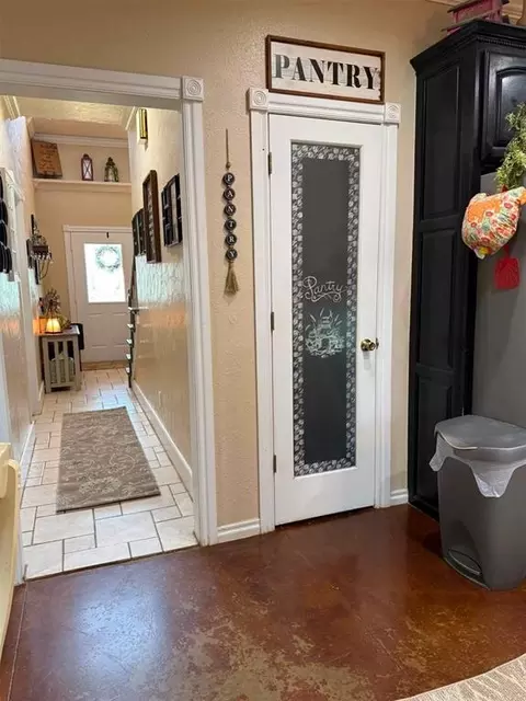 Entry Way - 5769 E Highway 64, Warner, OK 74469 photo 2 of 3