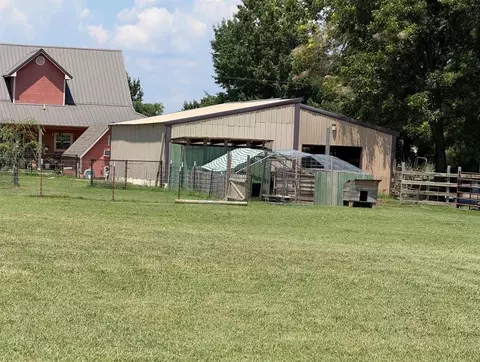 Exterior - 5769 E Highway 64, Warner, OK 74469 photo 6 of 9
