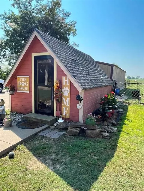 Exterior - 5769 E Highway 64, Warner, OK 74469 photo 8 of 9