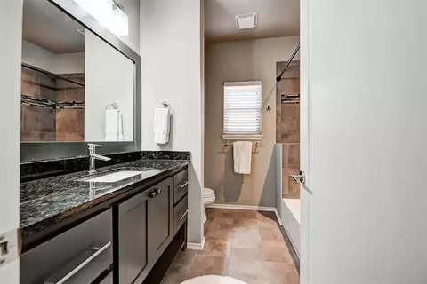 Bath - 150 Evermay Dr, Edmond, OK 73013 photo 6 of 7