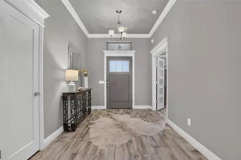 Entry Way - 150 Evermay Dr, Edmond, OK 73013 photo 2 of 6