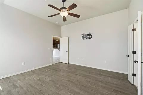 Bedroom - 407 NW Granite Ave, Cache, OK 73527 photo 1 of 5
