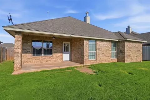 Exterior - 407 NW Granite Ave, Cache, OK 73527 photo 8 of 9