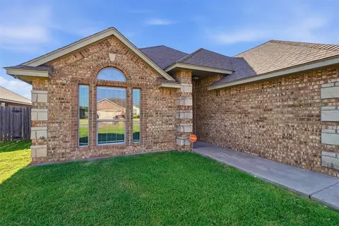 Exterior - 407 NW Granite Ave, Cache, OK 73527 photo 3 of 9