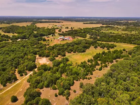 45285 Bob Crouch Rd, Tecumseh, OK 74873 photo 2