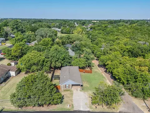 View/Area - 1327 E Wayne St, Shawnee, OK 74801 photo 2 of 2