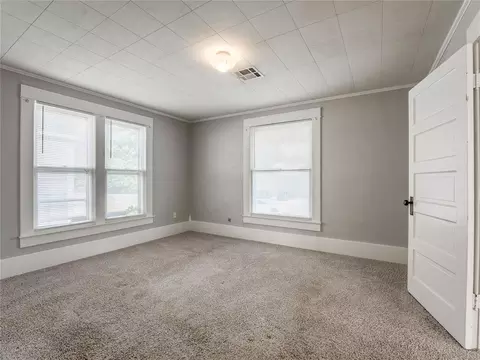 Bedroom - 717 E Logan Ave, Guthrie, OK 73044 photo 1 of 9