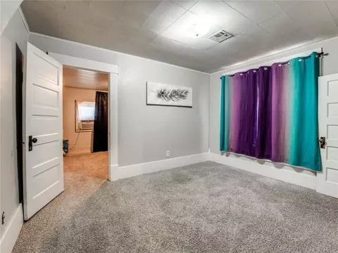 Bedroom - 717 E Logan Ave, Guthrie, OK 73044 photo 4 of 9