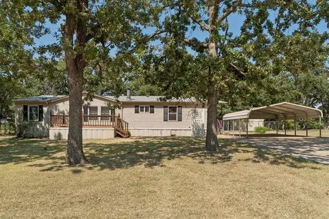 Exterior - 13393 Forest Fox Rd, Edmond, OK 73034 photo 4 of 5