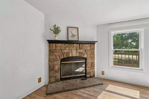 Living - 13393 Forest Fox Rd, Edmond, OK 73034 photo 3 of 3