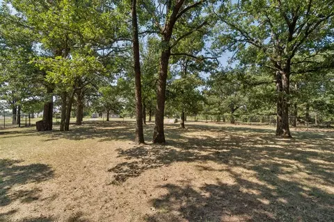 Exterior - 13393 Forest Fox Rd, Edmond, OK 73034 photo 1 of 5