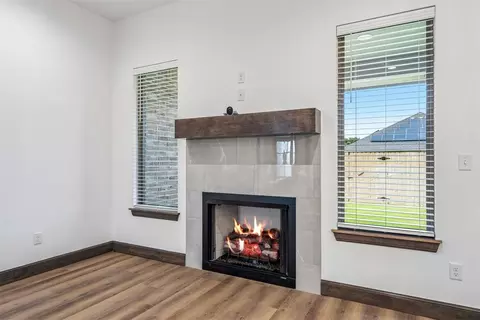 Living - 209 NW Pine Ave, Cache, OK 73527 photo 3 of 3