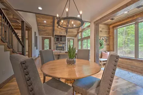 Dining - 367 Split Creek Ln, Broken Bow, OK 74728 photo 1 of 2