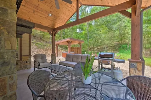 Exterior - 367 Split Creek Ln, Broken Bow, OK 74728 photo 4 of 4