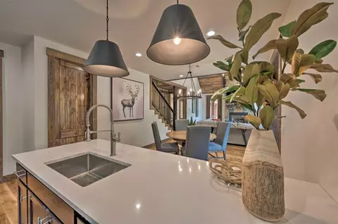 Kitchen - 367 Split Creek Ln, Broken Bow, OK 74728 photo 1 of 3