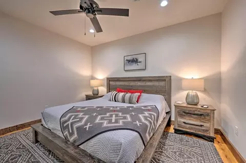 Bedroom - 367 Split Creek Ln, Broken Bow, OK 74728 photo 3 of 4