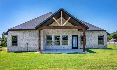 Exterior - 1109 Bridgeview Ln, Tuttle, OK 73089 photo 5 of 6