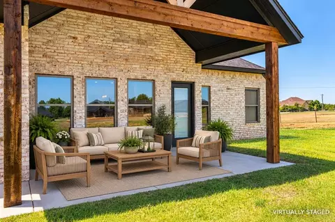 Exterior - 1109 Bridgeview Ln, Tuttle, OK 73089 photo 9 of 9