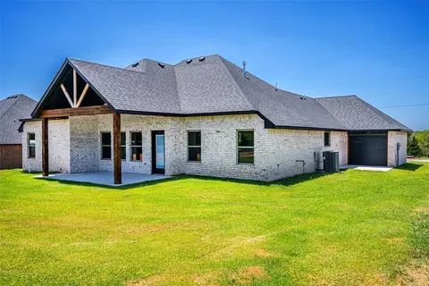 Exterior - 1109 Bridgeview Ln, Tuttle, OK 73089 photo 6 of 6