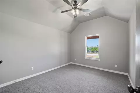 Bedroom - 1109 Bridgeview Ln, Tuttle, OK 73089 photo 2 of 4