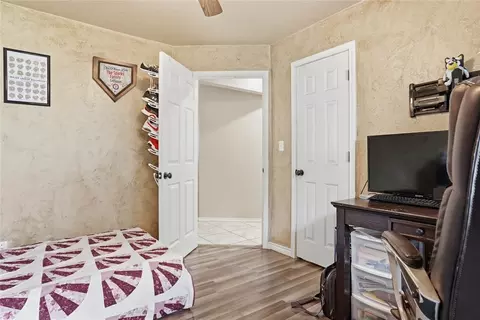 Bedroom - 319 Cameron Dr, Altus, OK 73521 photo 1 of 4