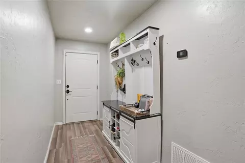 Entry Way - 319 Cameron Dr, Altus, OK 73521 photo 1 of 4