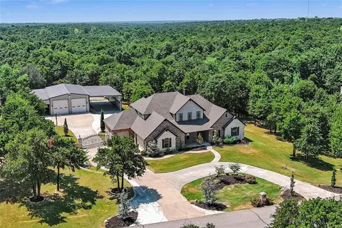 12680 Arbor Meadows Ln, Oklahoma City, OK 73165