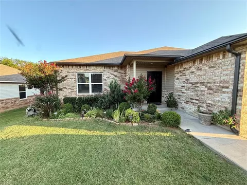 Exterior - 906 River Run Dr, Noble, OK 73068 photo 8 of 8