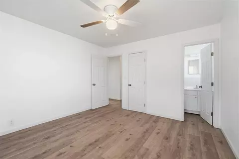 Bedroom - 1072 Elk St, Altus, OK 73521 photo 2 of 5